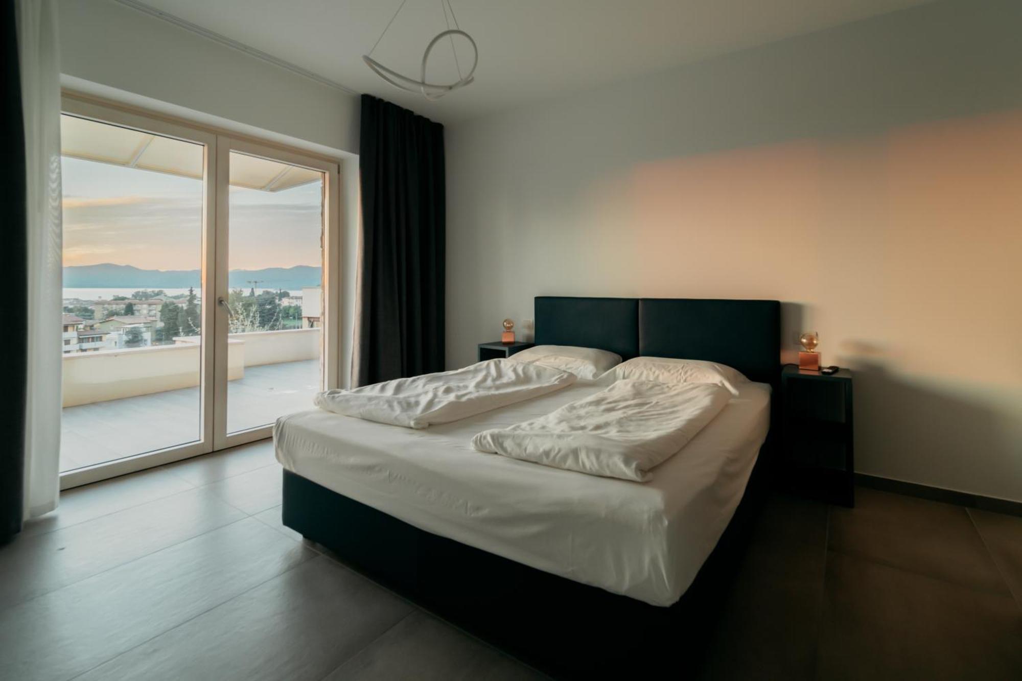 Apartments Monsurei, Lake View Бардоліно Екстер'єр фото
